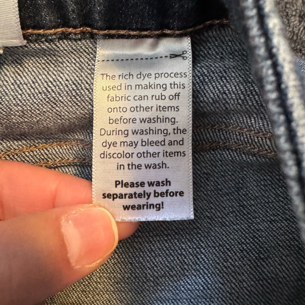 Time and Tru mid rise Jean shorts size 18 - Picture 6 of 6